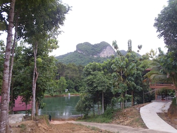 takhun mountain view hotel