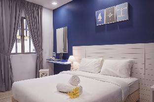 lighthouse hotel and shortstay
