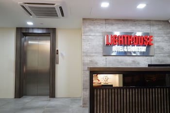 lighthouse hotel and shortstay