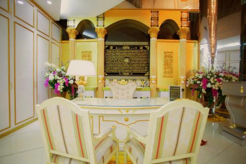 lace boutique hotel