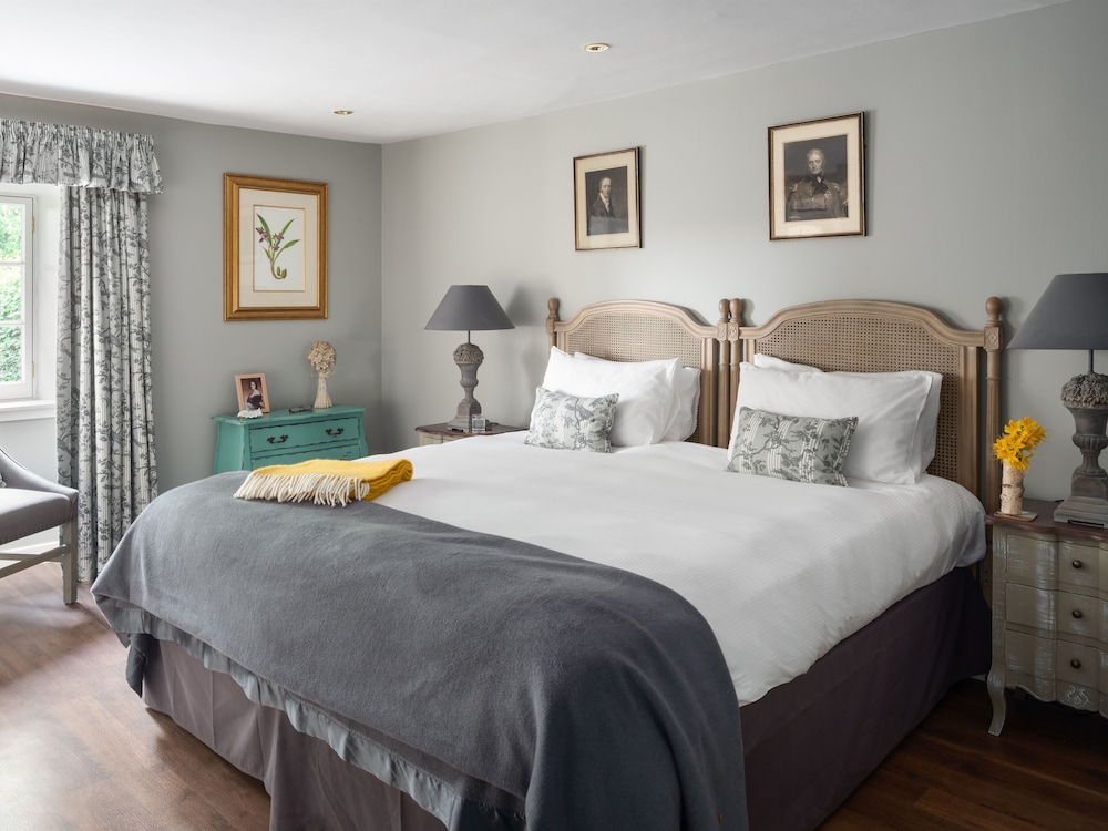 meikleour arms hotel and restaurant