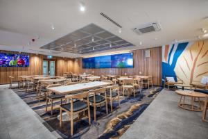 Nightcap At Hotel Victor,Fleurieu Peninsula>>Adelaide,4 star