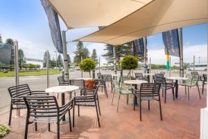 Nightcap At Hotel Victor,Fleurieu Peninsula>>Adelaide,4 star