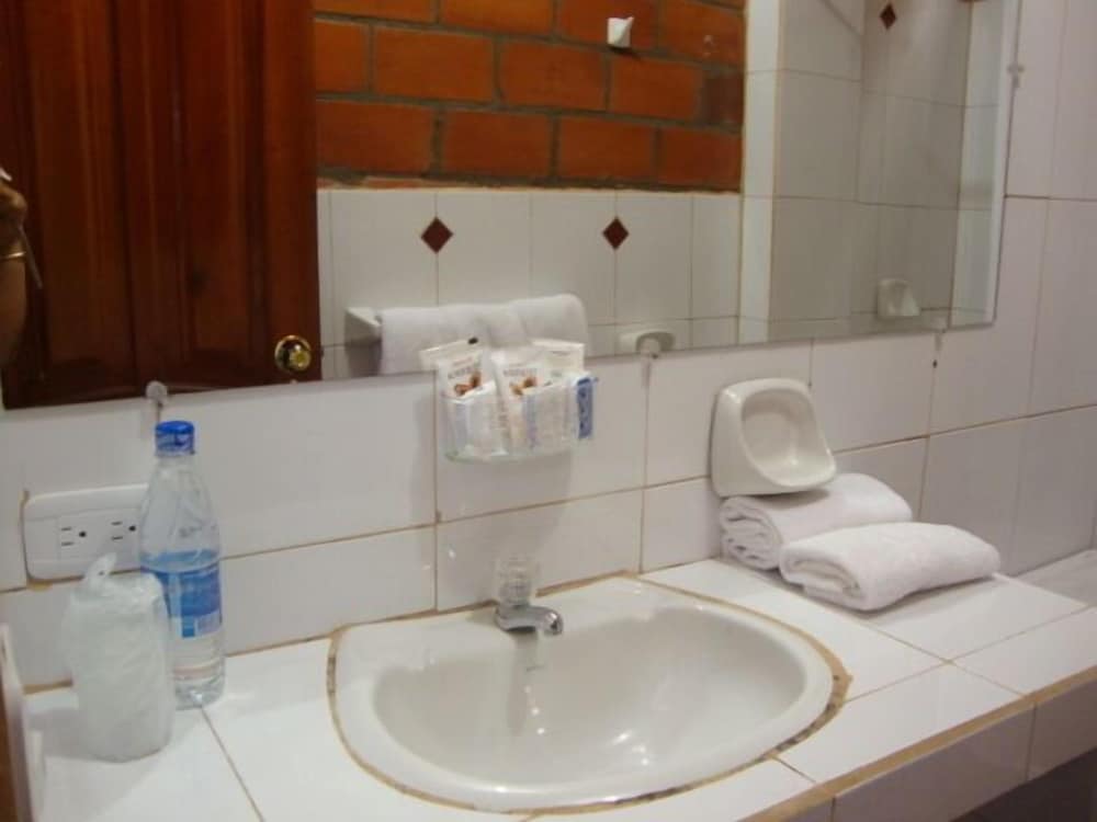 hosteria las heliconias