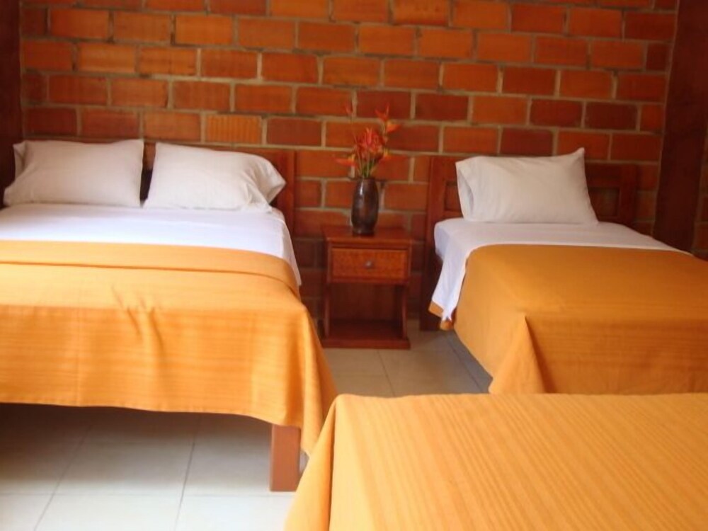 hosteria las heliconias