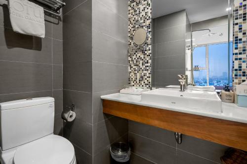 royal lotus hotel danang