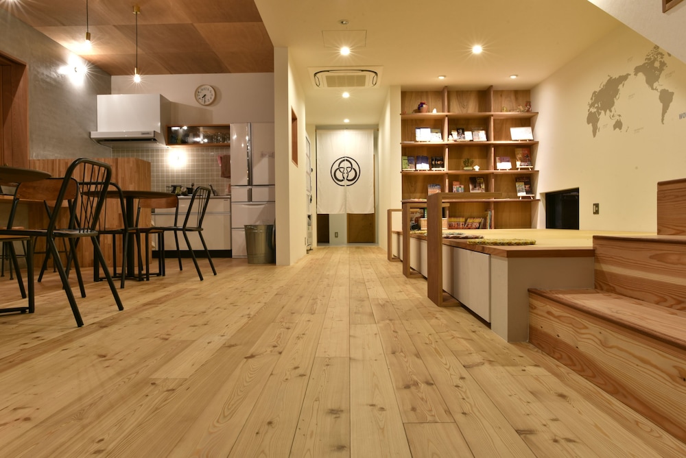 hostel mitsuwaya osaka