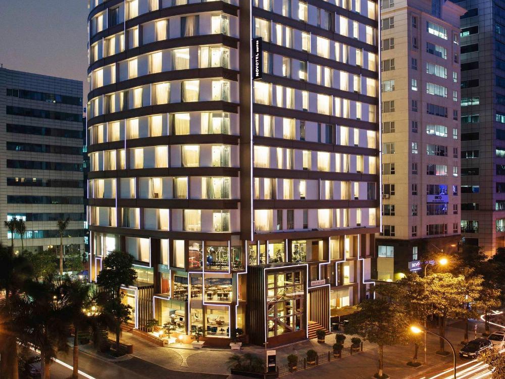novotel suites hanoi