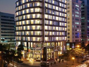 novotel suites hanoi