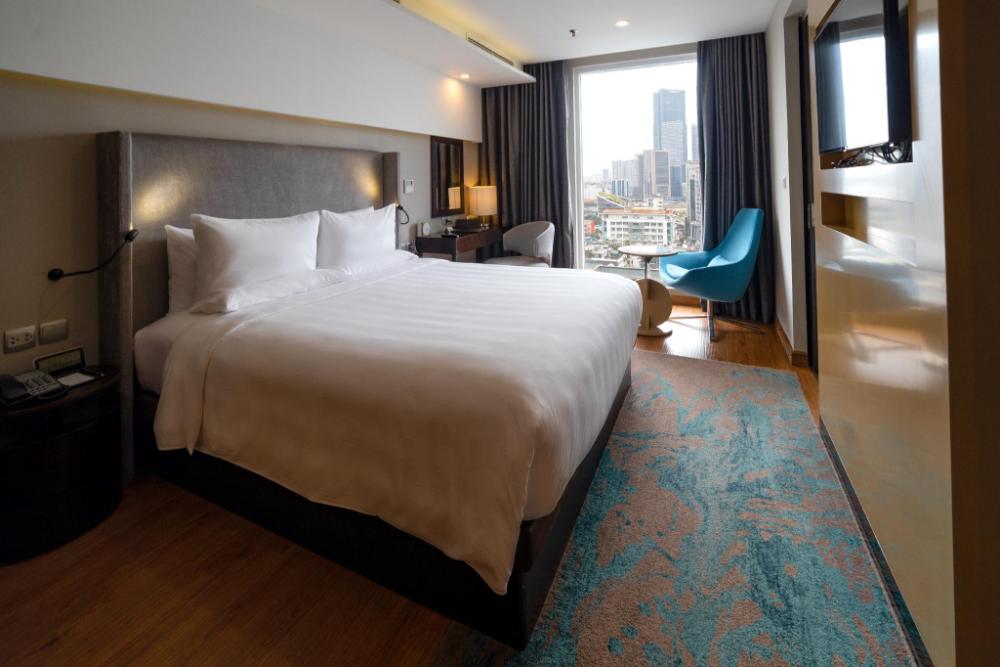 novotel suites hanoi