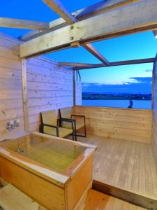 new makomo hotel