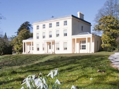 74 Belgravia,Exeter>>Devon,3 star