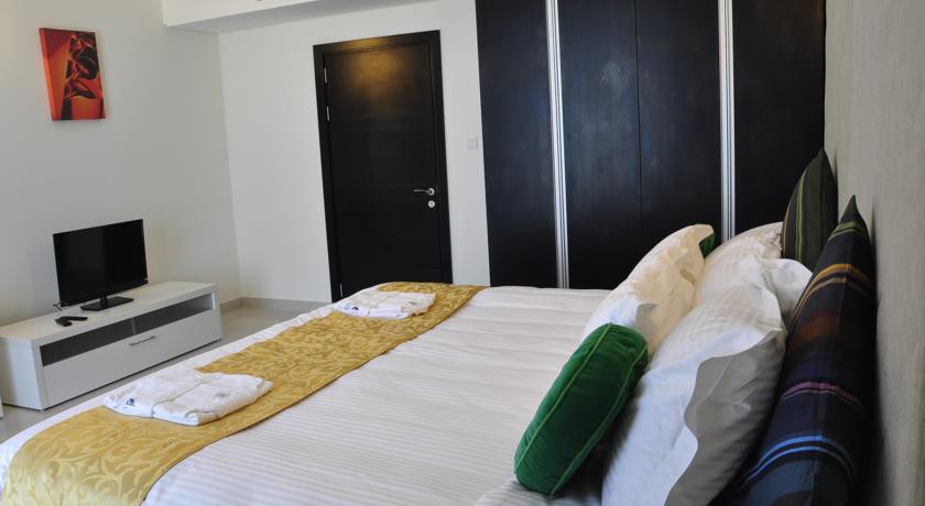 gulf suites hotel amwaj