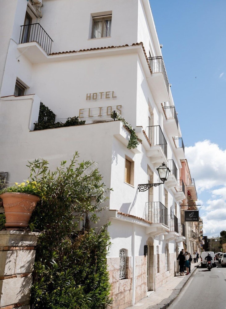 hotel elios