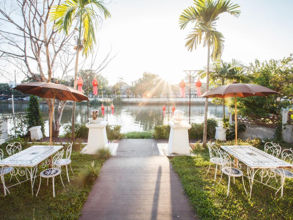 b2 riverside colonial hotel