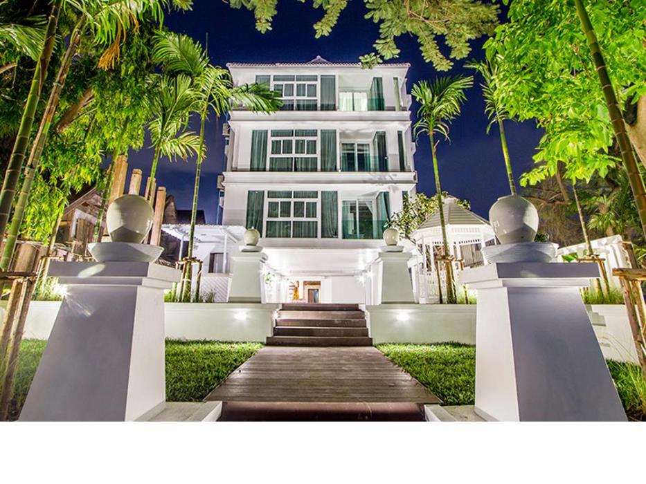 b2 riverside colonial hotel