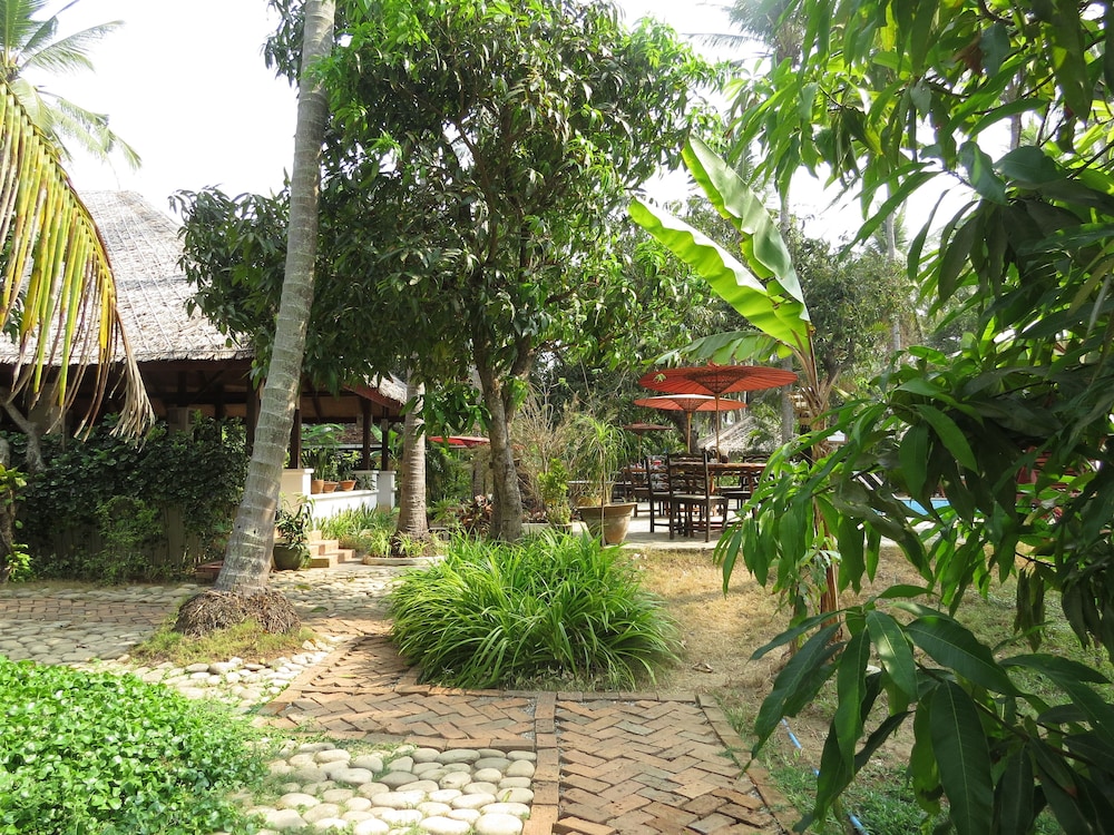 the emerald sea resort