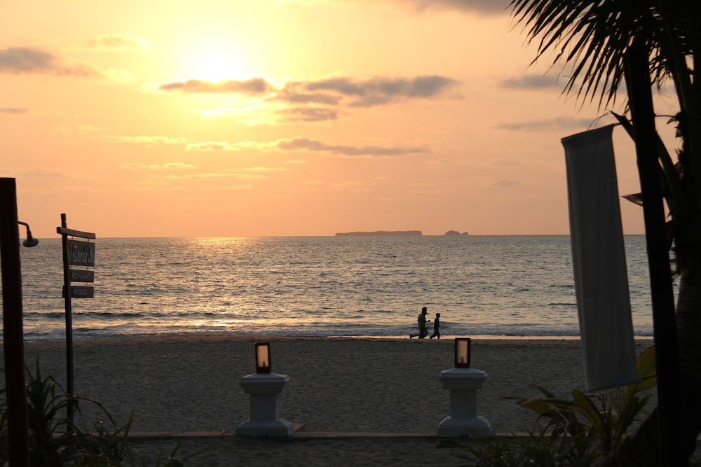 the emerald sea resort