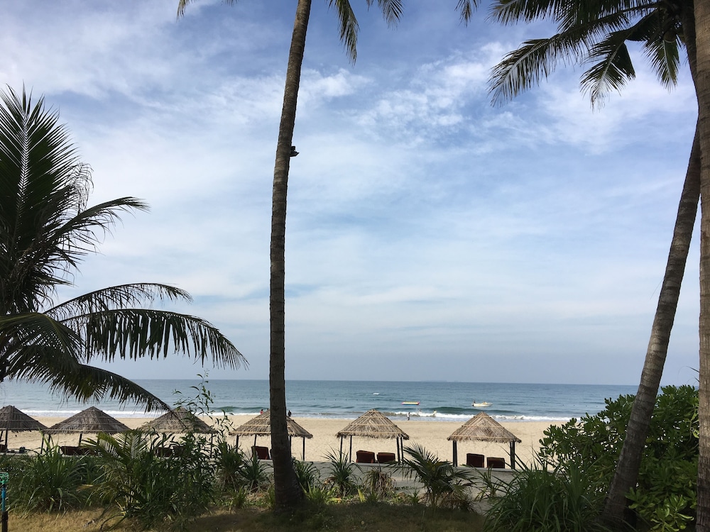 the emerald sea resort