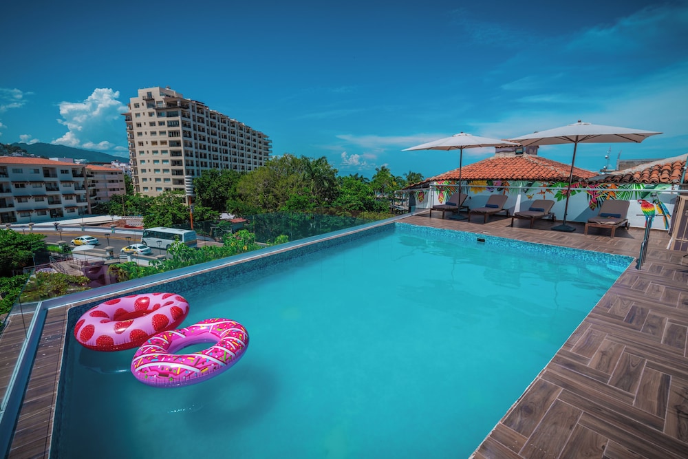 hotel encino malecon centro puerto vallarta