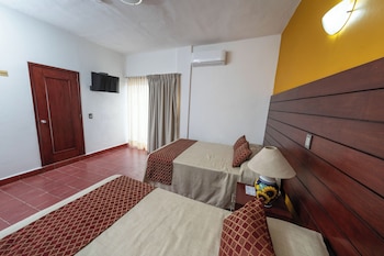 hotel encino malecon centro puerto vallarta