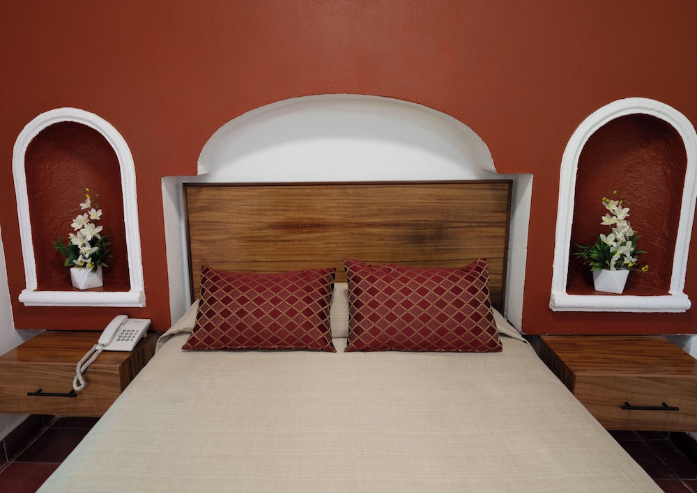 hotel encino malecon centro puerto vallarta