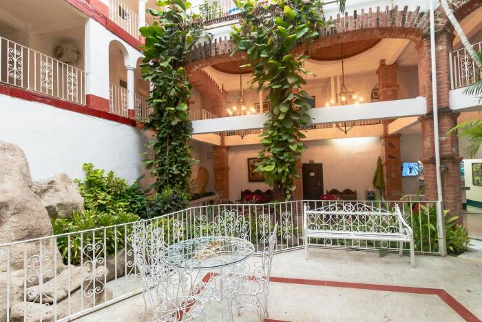hotel encino malecon centro puerto vallarta