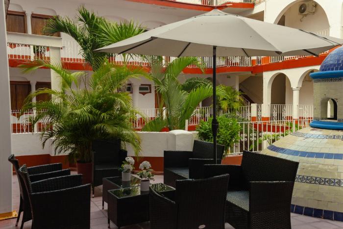 hotel encino malecon centro puerto vallarta