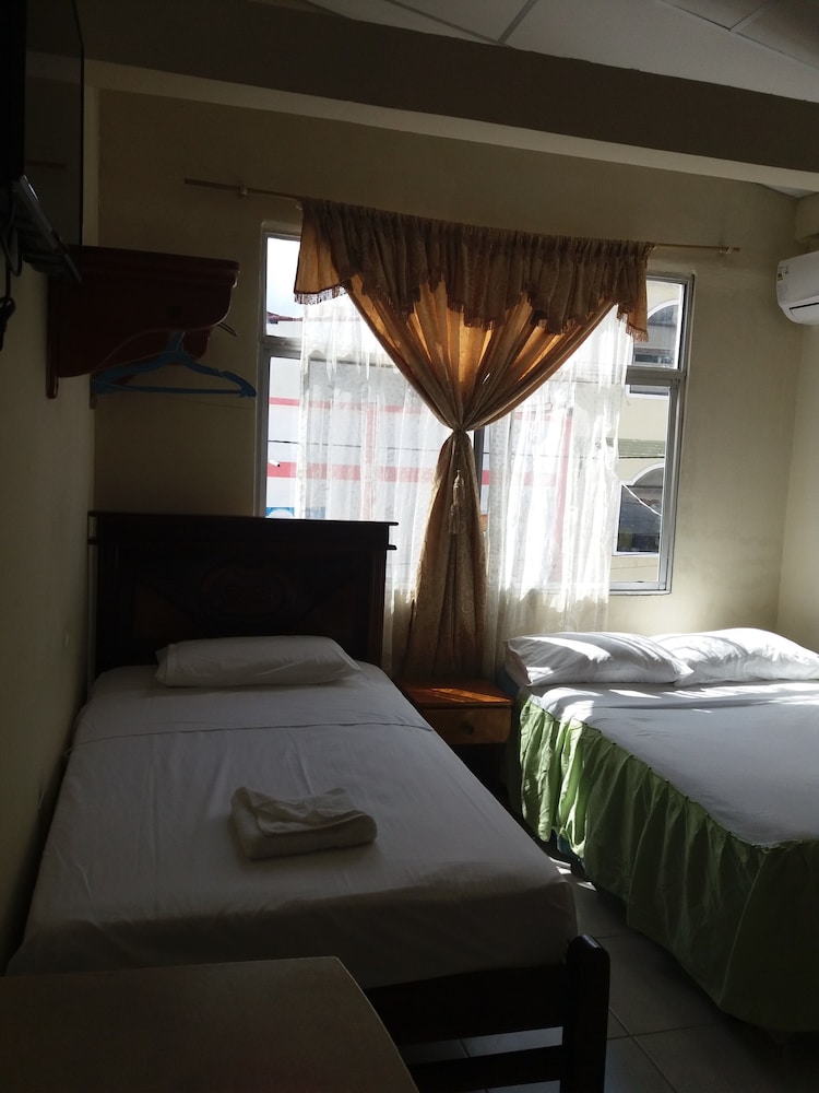 hostal miconia