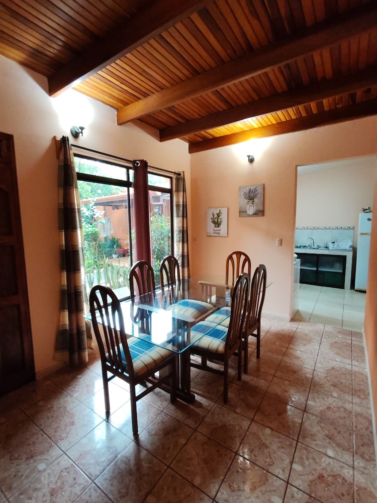 mi casa tica backpackers