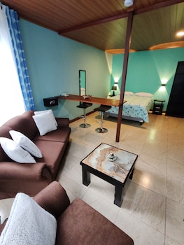 mi casa tica backpackers