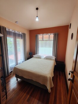 mi casa tica backpackers
