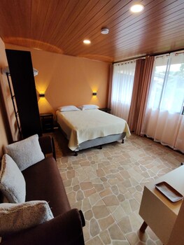 mi casa tica backpackers