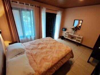 mi casa tica backpackers