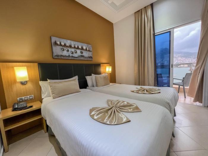 prestige hotel