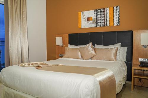prestige hotel
