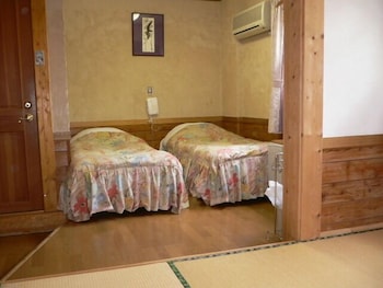 pension and log cottage hoshinoko