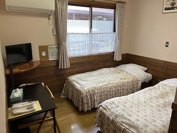 pension and log cottage hoshinoko
