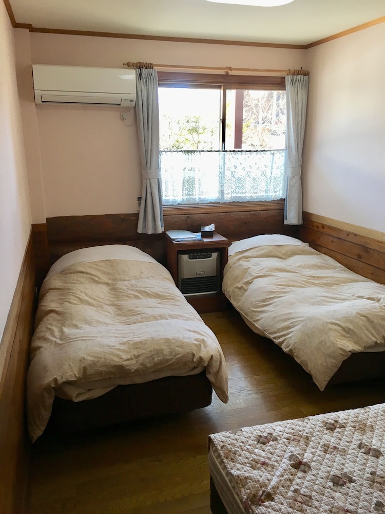 pension and log cottage hoshinoko