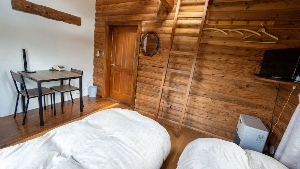 pension and log cottage hoshinoko