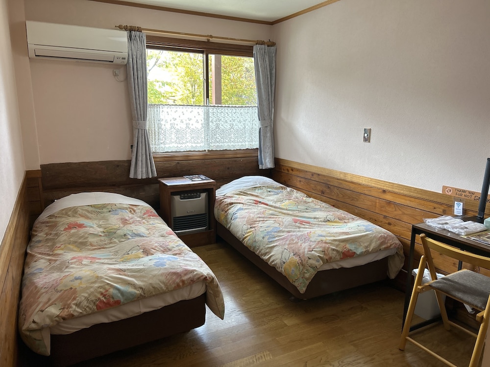 pension and log cottage hoshinoko