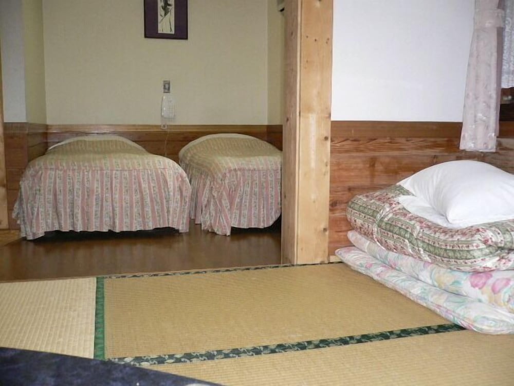 pension and log cottage hoshinoko