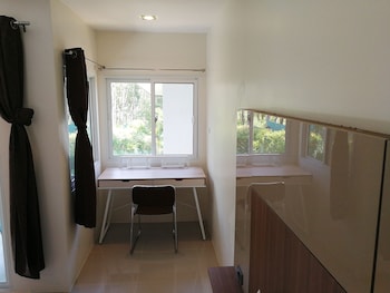 chomphu resort khaolak