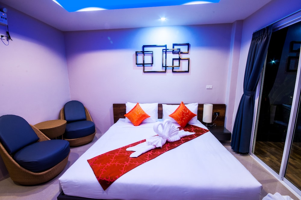 chomphu resort khaolak