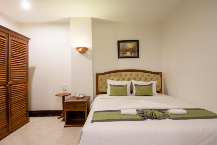relax hotel