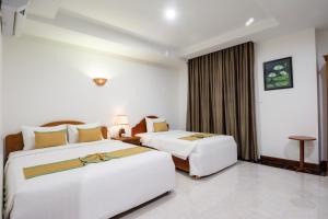 relax hotel