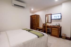 relax hotel