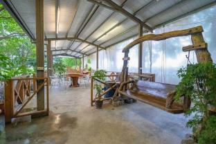leisure bed and breakfast