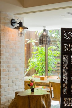 lan kwai fong garden hotel