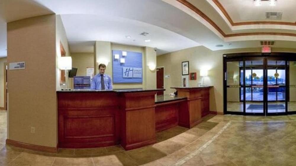 holiday inn express hotel and suites bartlesville by ihg